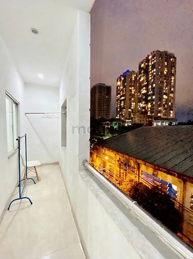 Hình ảnh Duy nhất trống 1PN Full NT có balcon đường Thành Thái gần svđ Phú Thọ