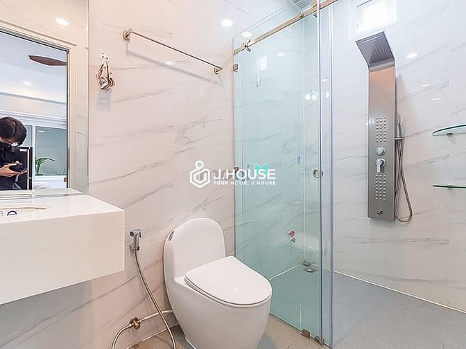 Hình ảnh Mb6623 nạp rút nhanh chóng studio ban công, nội thất mới chưa sử dụng, yên thế Tân Bình