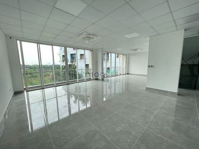 Hình ảnh Cho thuê cặp shophouse Saritown. Đã hoàn thiện có thang máy.