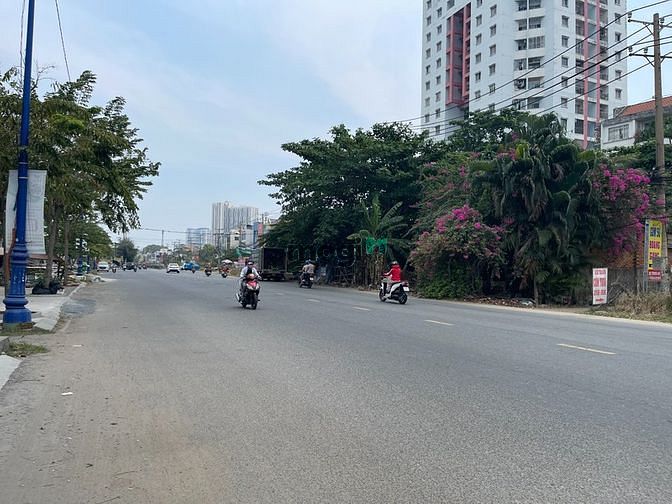Hình ảnh Bán đất mặt tiền Lương Định Của, vị trí đẹp, đất vuông vức.