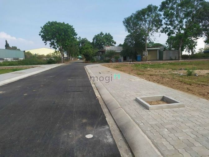 Hình ảnh Bán đất mặt tiền thổ cư tt Bến Lức giá f0