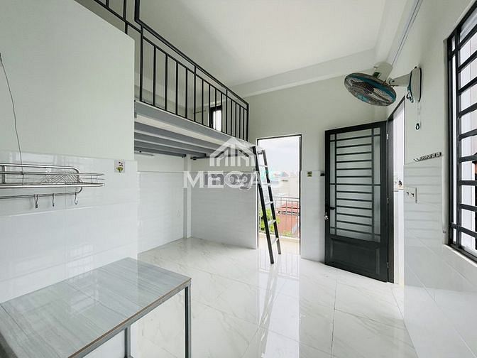 Hình ảnh Phòng mới xây sẵn máy lạnh gần Mã Lò