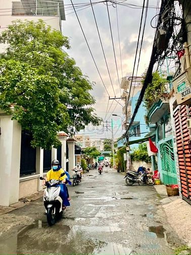 Hình ảnh Bán nhà Phường 10 Tân Bình 8x13m giá rẻ