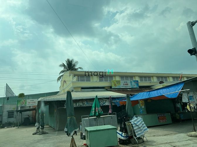 Hình ảnh Bán gấp 3000m2 đất thổ,dân cư đông.Đường 6m.Gần KCN LỚN