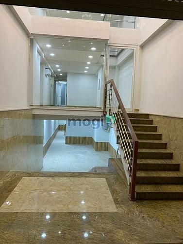 Hình ảnh Aduu Hẻm Vjppro 306 NTMK sát trung tâm Q1, MT KD cho thuê