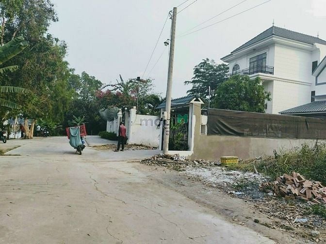 Hình ảnh Chủ cần tiền bán lô đất View Sông Vàm Thuật