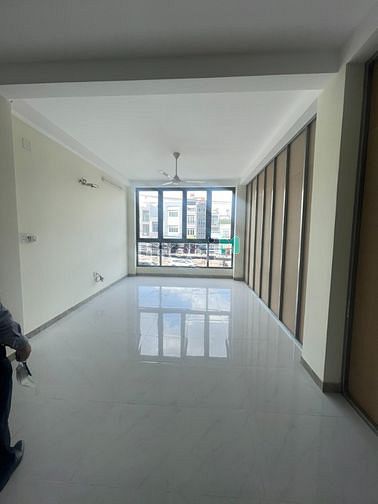 Hình ảnh Cho thuê nhà 2 mặt tiền Bùi Thị Xuân Quận 1