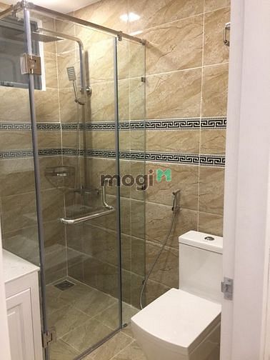 Hình ảnh Cho thuê căn 2PN 2WC 81m2 Gold View Quận 4 nội thất cao cấp giá 18 tr