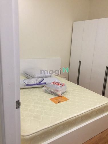 Hình ảnh Cho thuê căn 2PN 2WC 81m2 Gold View Quận 4 nội thất cao cấp giá 18 tr