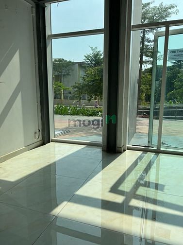 Hình ảnh Cần cho thuê Shophouse-120m2 Kris Vue quận 2 giá 20TR