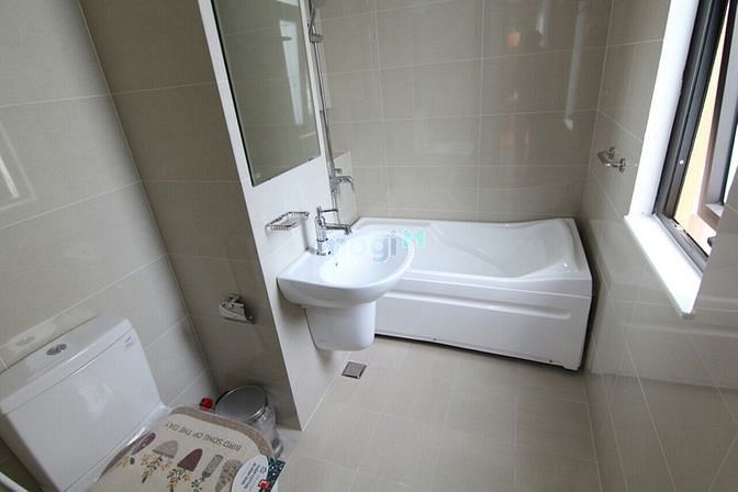 Hình ảnh Cho thuê Trang Chủ MB66.COM / Đăng Ký Tặng 66K 1 ngủ ở Đội Cấn 50m2, có ban công, đủ đồ và dịch vụ ti