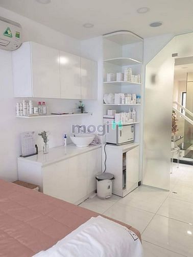 Hình ảnh Bán gấp nhà Phạm Ngọc Thạch, Q3, 40m2, 5L chỉ 14.5 tỷ.