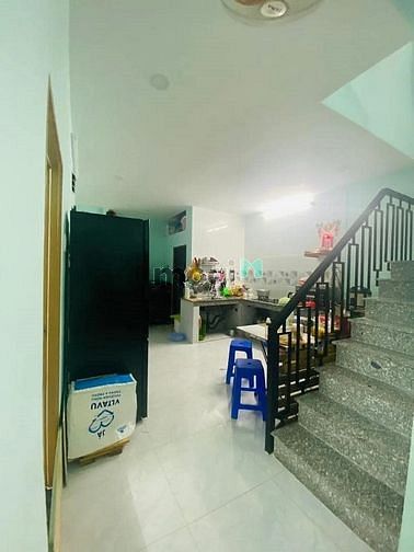 Hình ảnh Nhà 60m2 hẻm 1 sẹc, 4 PN – 3 WC, gần Vòng xoay Phú Lâm sầm uất
