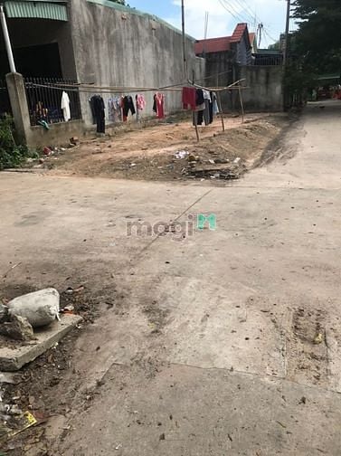 Hình ảnh cần bán gấp lô đất góc 2 mặt tiền đường 8m 5x20m gần QL13 dân đông