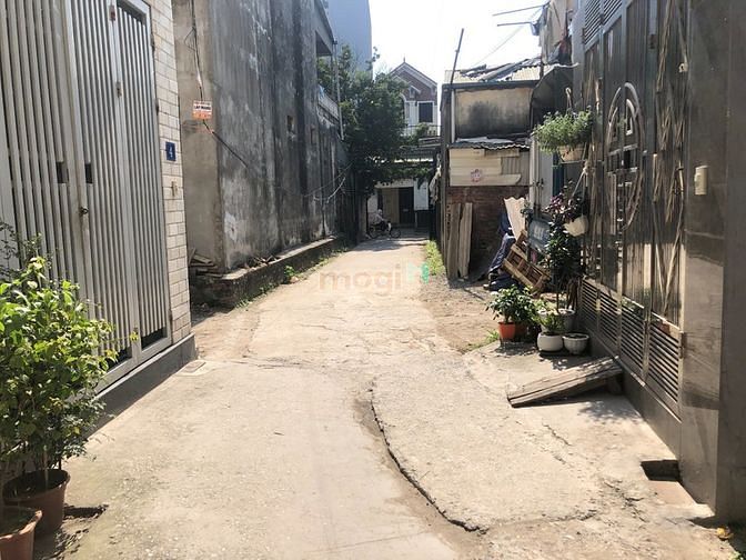 Hình ảnh Bán gấp 34m2 đất đẹp đường 3m tại ngõ 134 phố Thạch Bàn ,Long Biên .