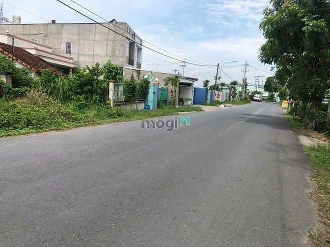 Hình ảnh Đất Nguyễn Thị Lắng xã Tân Phú Trung 400m2 ( 200m2 thổ cư). Sổ sẵn