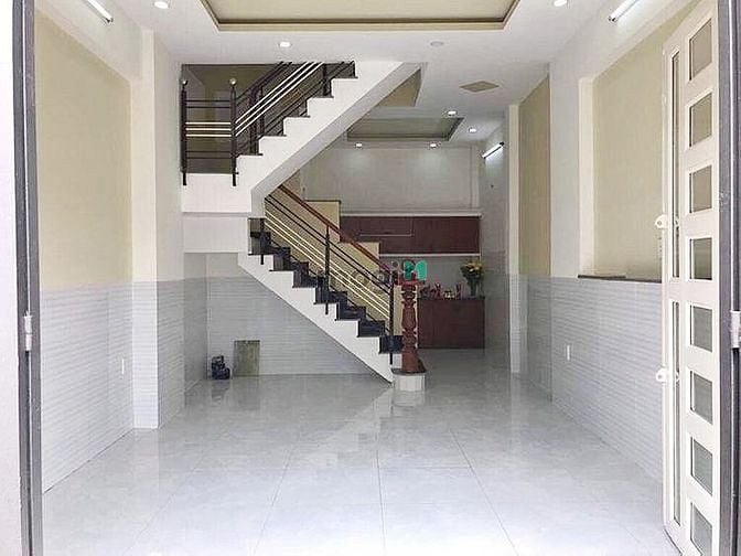 Hình ảnh Nhà hẻm xe hơi 3 tấm ĐS 14A- Gần 4 Xã & Tân Phú