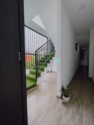 Hình ảnh CHDV Full NT, có ban công thoáng mát. Rộng 30m2