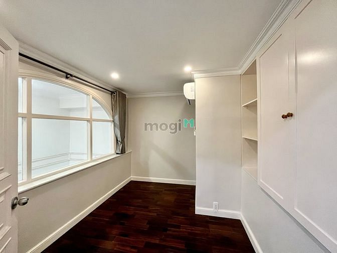 Hình ảnh Cần Bán Căn Hộ Duplex 5 Phòng Ngủ, Quận 2 - Đã Có Sổ Hồng