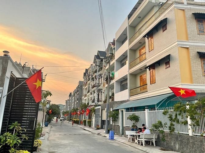 Hình ảnh Bán đất góc 2 MT đường xe hơi Lê Văn Chí Thủ Đức-4ty4