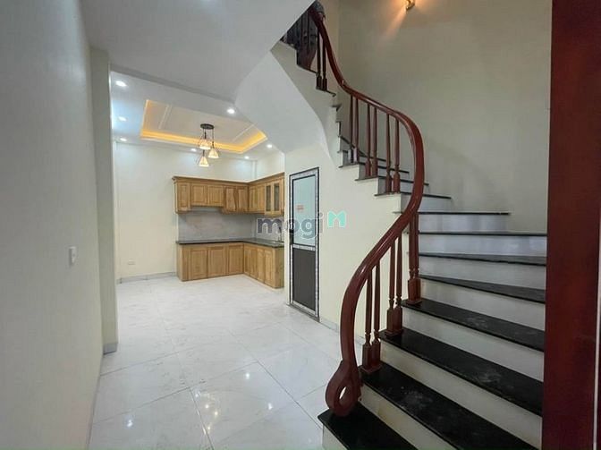 Hình ảnh 2,65 tỷ, nhà Lai Xá, 5T, MT 4m, 40m2 mới tinh