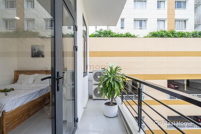 Hình ảnh Donatella - Món quà của sự tinh tế và hiện đại