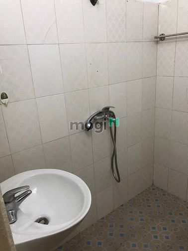 Hình ảnh Cho thuê phòng 24m2 khép kín tại Q.Hoàn Kiếm
