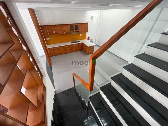 Hình ảnh Bán Nhà Quận 7, Đất 110m2 (6,5x16,5) Chỉ 8Tỷ