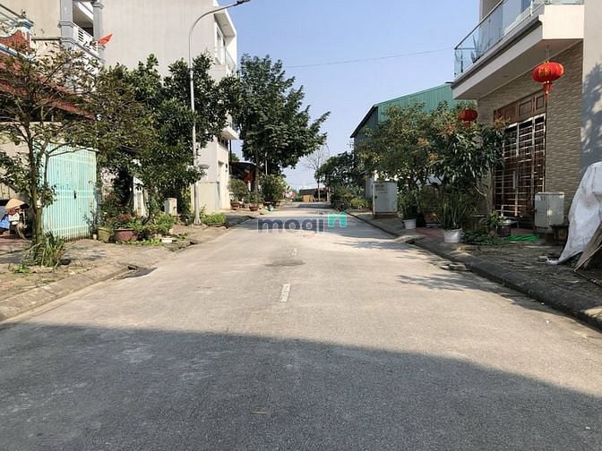 Hình ảnh Bán đất TĐC Kiêu Kỵ sát vườn hoa, nằm giữa các dự án lớn Vin và Ecopar