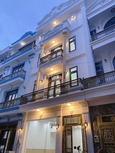 Hình ảnh cần bán nhà hẻm 2 xe hơi né nhau