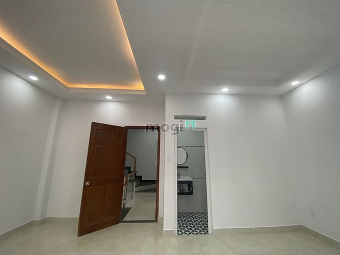 Hình ảnh cần bán nhà hẻm 2 xe hơi né nhau
