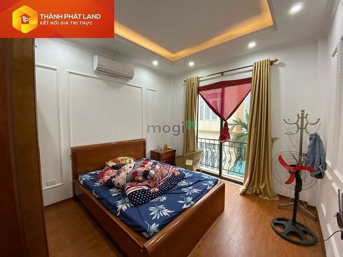 Hình ảnh Nhà 5 Tầng Thạch Bàn, Ô tô Đỗ Cửa, Cách 50m Ra Mặt Phố Cổ Linh - 3 Tỷ.