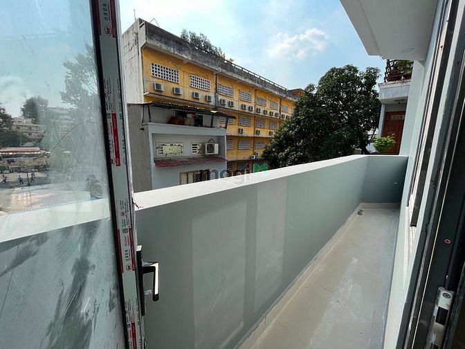 Hình ảnh Mb6623 nạp rút nhanh chóng Trung tâm Quận 10 full nội thất - cửa sổ balcony