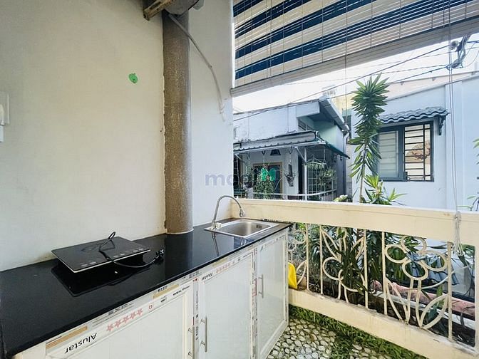 Hình ảnh Căn Hộ Full Nội Thất Balcon Ngay Ngã Tư Hàng Xanh