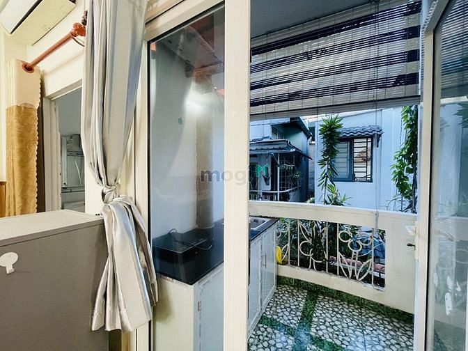 Hình ảnh Căn Hộ Full Nội Thất Balcon Ngay Ngã Tư Hàng Xanh
