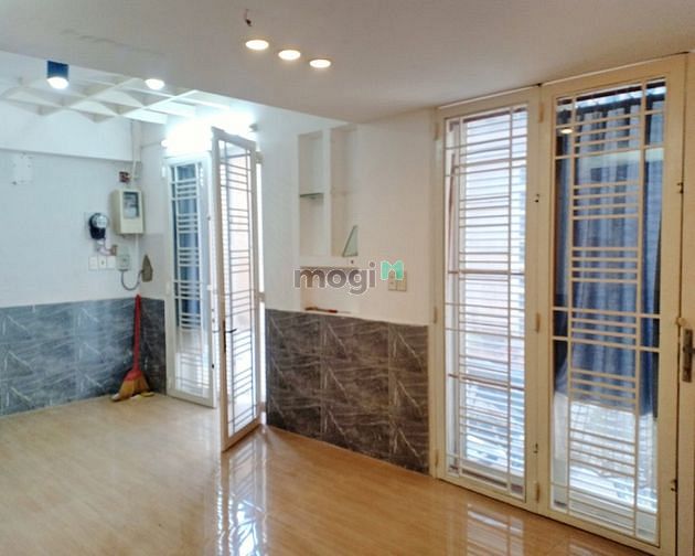 Hình ảnh Xe Hơi Đổ Cửa Thông số Đẹp 4*12m giá 7.2 Tỷ