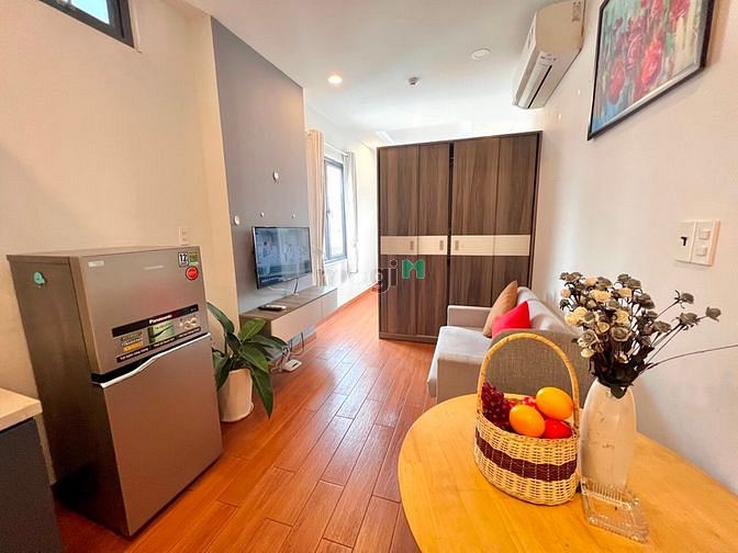 Hình ảnh Cho thuê CHDV Studio full nội thất. Ban công. Gần Chợ Cô Giang. Quận 1