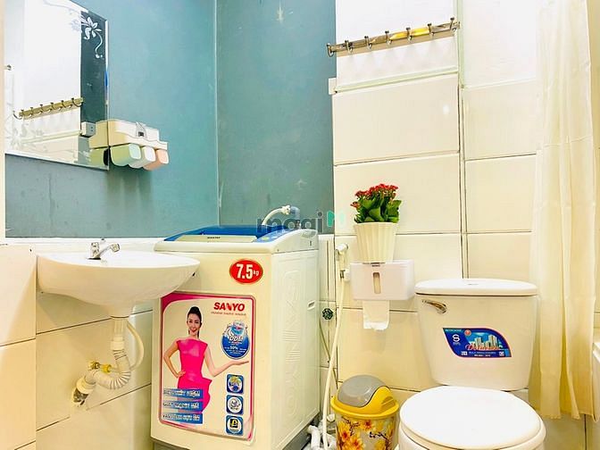 Hình ảnh CHDV View Kính - Ban Công - Giữa lòng quận Bình Thạnh