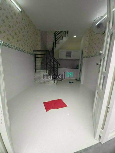 Hình ảnh Nhà hẻm Bến Vân Đồn, quận 4, 17m2 chỉ 1 tỷ 680