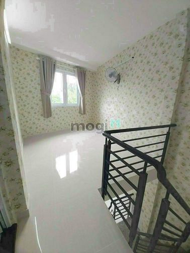 Hình ảnh Nhà hẻm Bến Vân Đồn, quận 4, 17m2 chỉ 1 tỷ 680