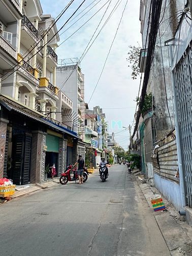 Hình ảnh Đất góc H8M thông đường Hương lộ 2,ngay bệnh viện Bình Tân – 4x18m.