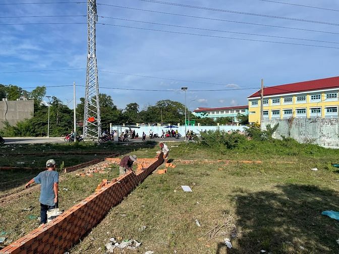 Hình ảnh Chính chủ bán gấp nền biệt thự 100m2 tại Lê Văn Quới -Bình Tân