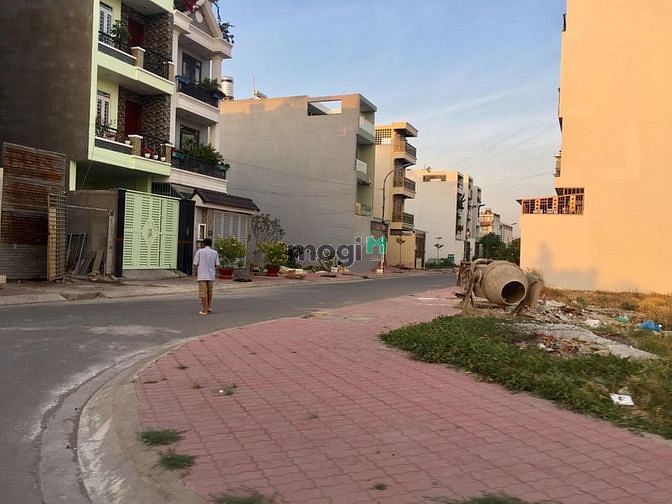 Hình ảnh Bán lô đất MT Trần Lựu,quận 2,thổ cư,shr,100m2 chỉ 3.42 tỷ,sang tên.