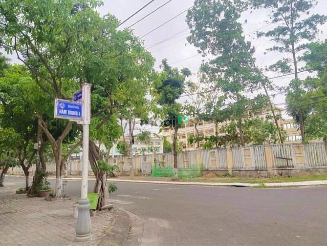 Hình ảnh bán lô đất mặt tiền hàm trung 4 vi tri qa đêp