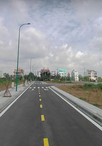 Hình ảnh Cần bán lô đất đường Đỗ Xuân Hợp, Phước Long B, Q9.Dt 100m2, sổ riêng.