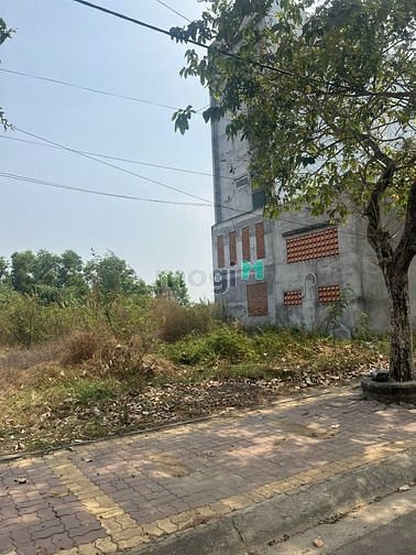 Hình ảnh Bán đất MT đường Chu Văn An, gần bệnh viện Bà Rịa.