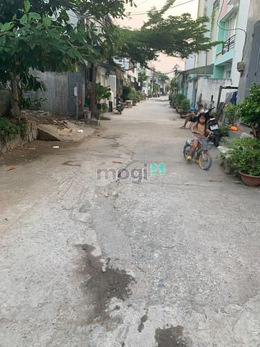 Hình ảnh Bán đất 2 mặt tiền hẻm 1902 Lê Văn Lương, Nhơn Đức. 5,1x17m giá 3,3tỷ.