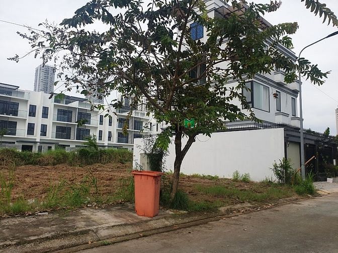 Hình ảnh Bán Khuôn đất Biệt thự Thủ Thiêm - Quận 2. DT: 14x28, Giá: 130tr/ m