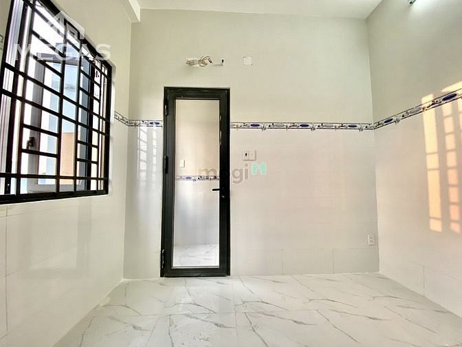 Hình ảnh Phòng trọ Cao cấp sát Lê Trọng Tấn