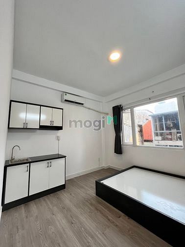 Hình ảnh Studio cửa sổ trệt  -full Nt mới 100%